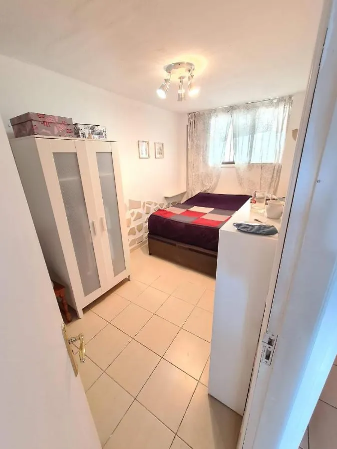 Studio Wifi Beach Front Apartment Puerto de Santiago  Puerto de Santiago (Tenerife)