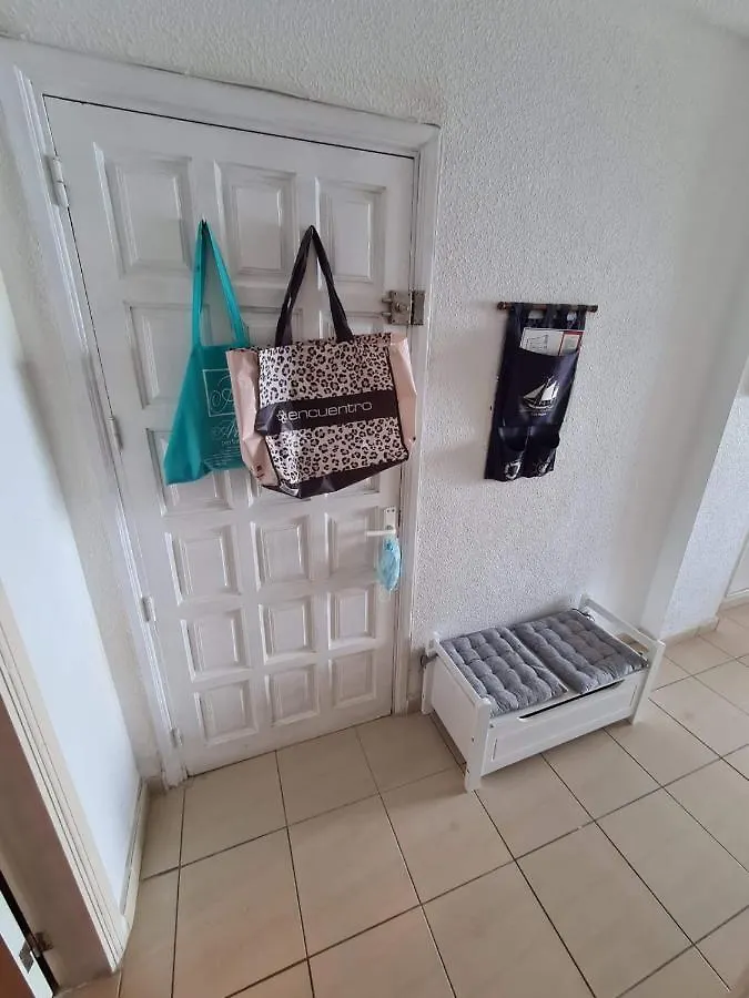 Studio Wifi Beach Front Apartment Puerto de Santiago  0*, Puerto de Santiago (Tenerife)