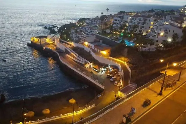 Studio Wifi Beach Front Apartment Puerto de Santiago